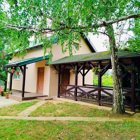 Vikendica Teslic בית נופש *